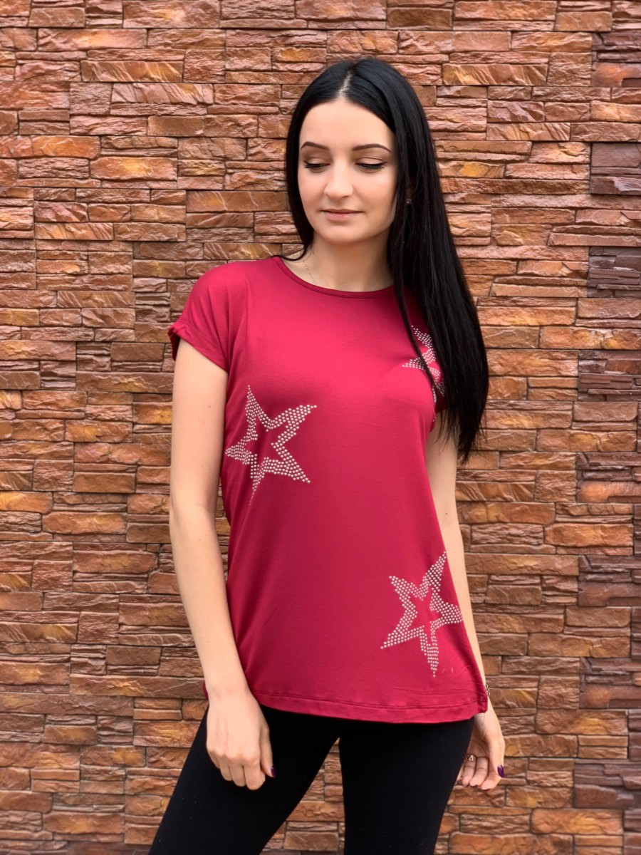 Женская стильная футболка в камнях 