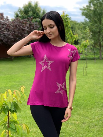 Женская стильная футболка в камнях 