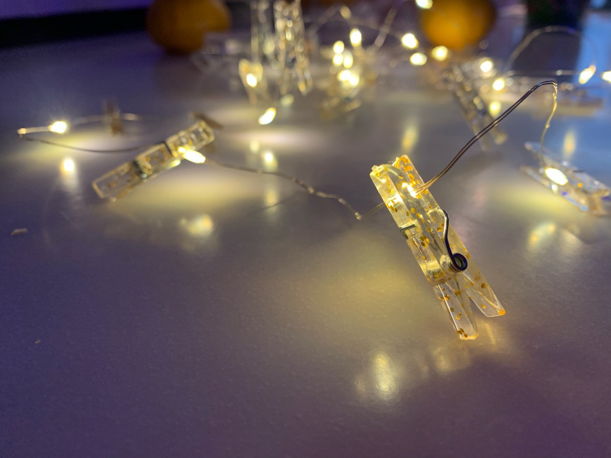  Светодиодная гирлянда LTL с прищепками для фото 16 led Warm White длина 2 метра на батарейках 2 шт AAA