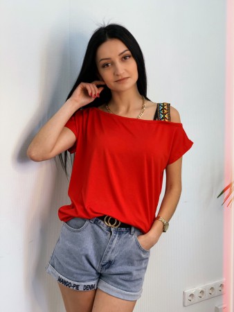 Женская стильная футболка 