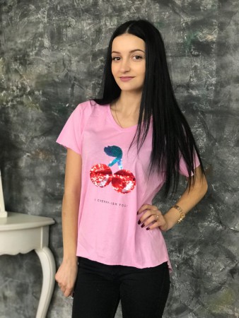 Женская стильная футболка в пайетки 