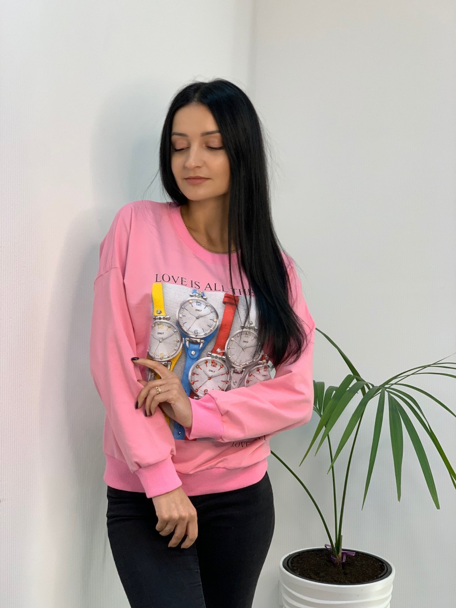 Женская стильная  кофта в камнях