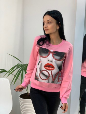 Женская стильная  кофта в камнях