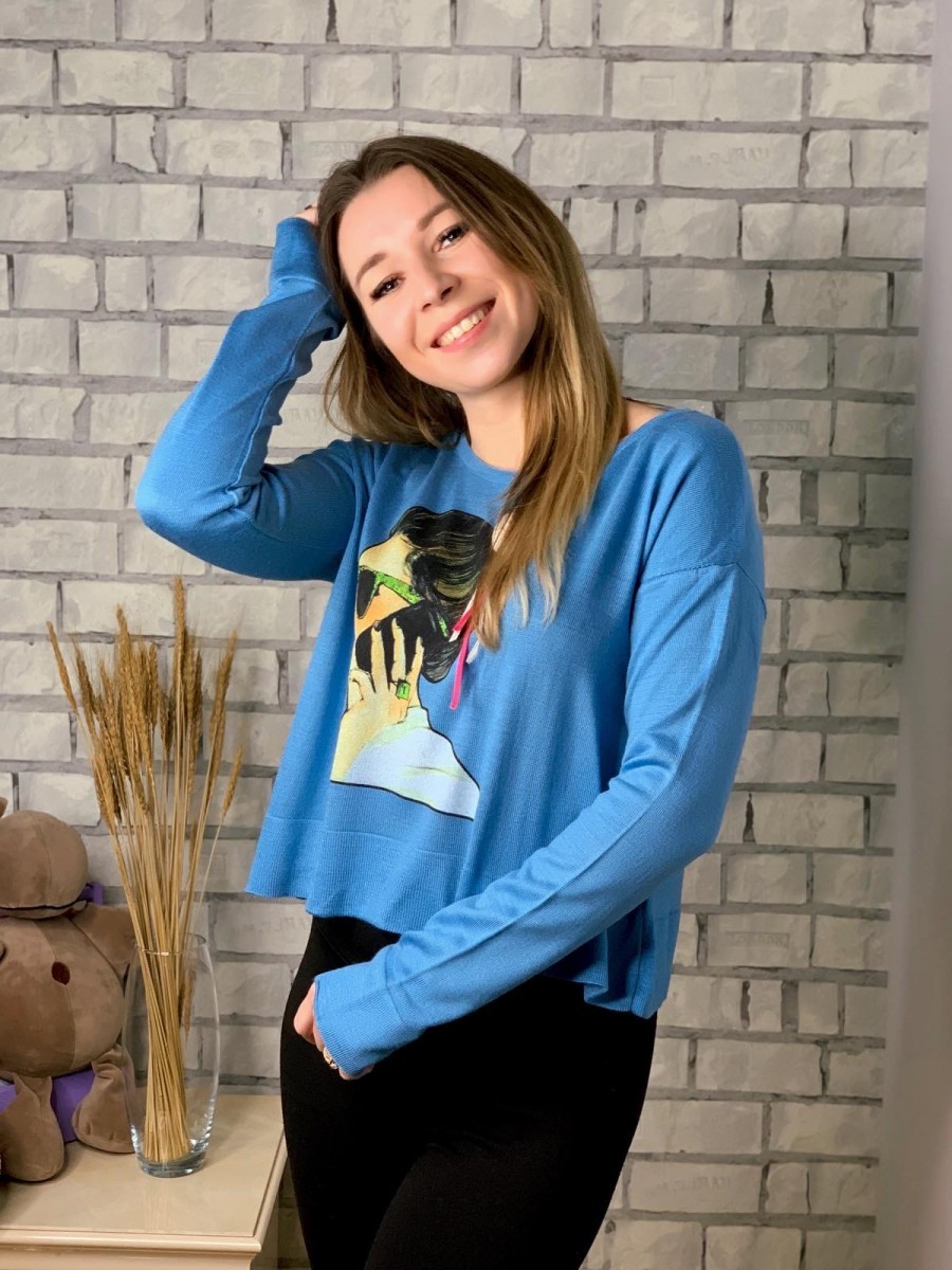 Женская стильная  кофта 
