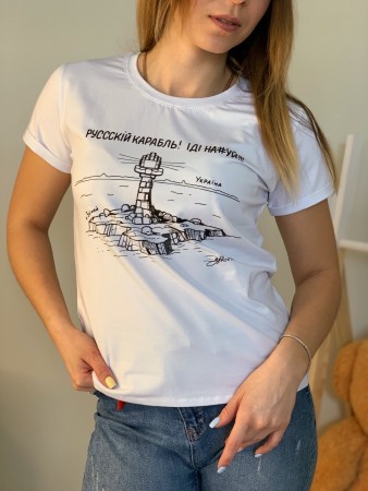 Женская стильная футболка 