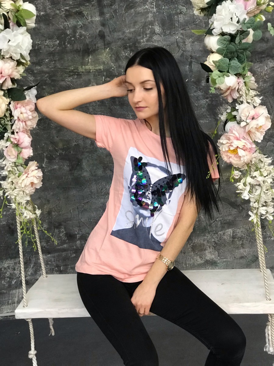 Женская стильная футболка в камнях 