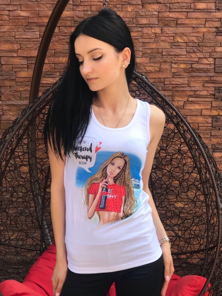 Женская майка в камнях