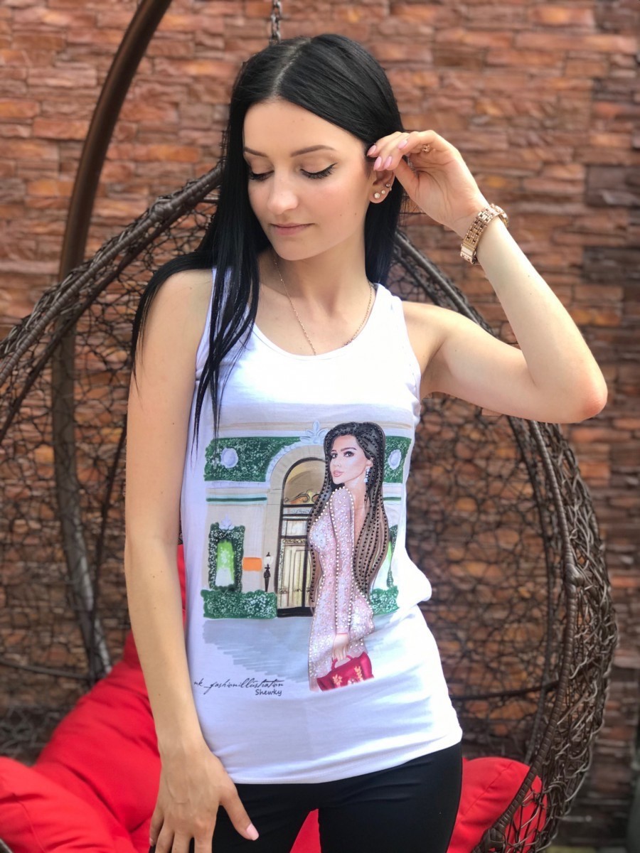 Женская майка в камнях