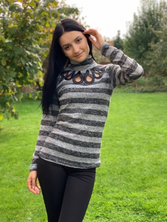 Женская стильная кофта