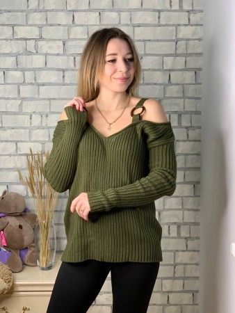 Женский стильный свитер 