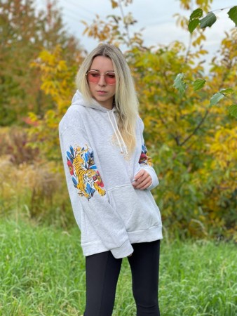 Женское худи с капюшоном тринитки 