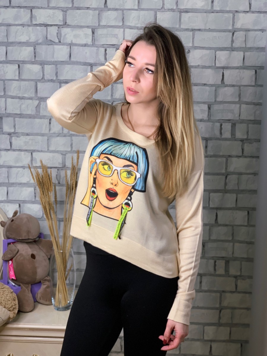 Женская стильная  кофта 