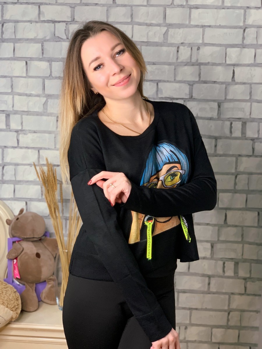 Женская стильная  кофта 