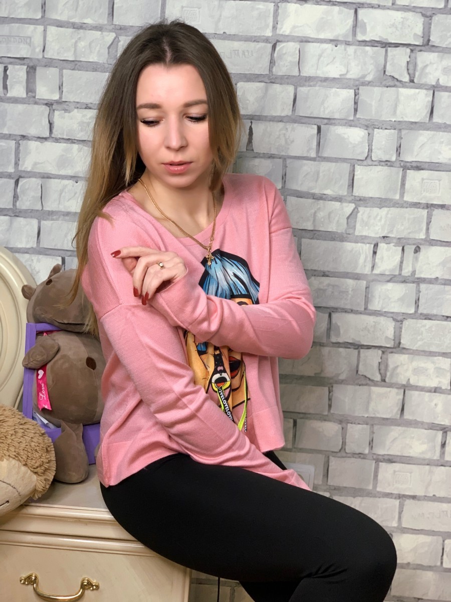 Женская стильная  кофта 