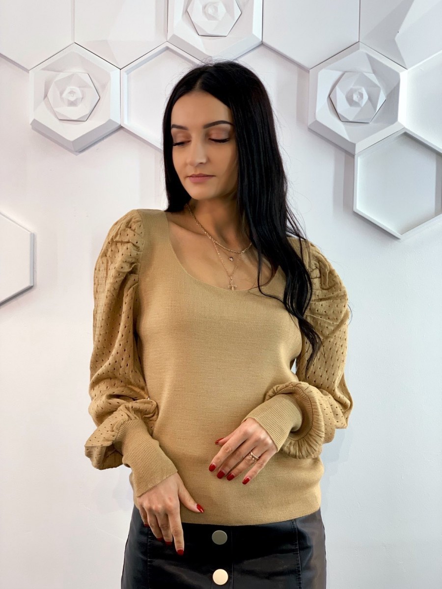 Женская стильная кофта 