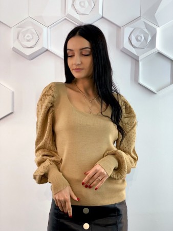 Женская стильная кофта 