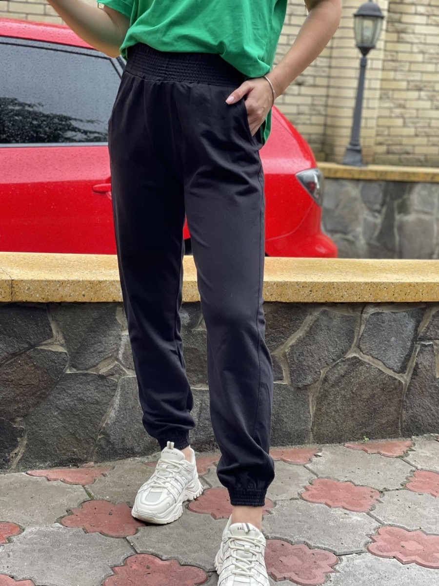 Женские спортивные штаны