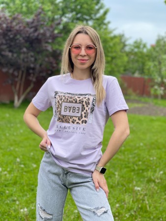 Женская  стильная футболка в камнях