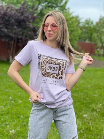 Женская  стильная футболка в камнях