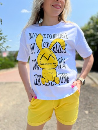 Женский  костюм с шортами